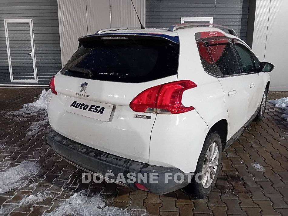 Peugeot 2008 1.6 i 