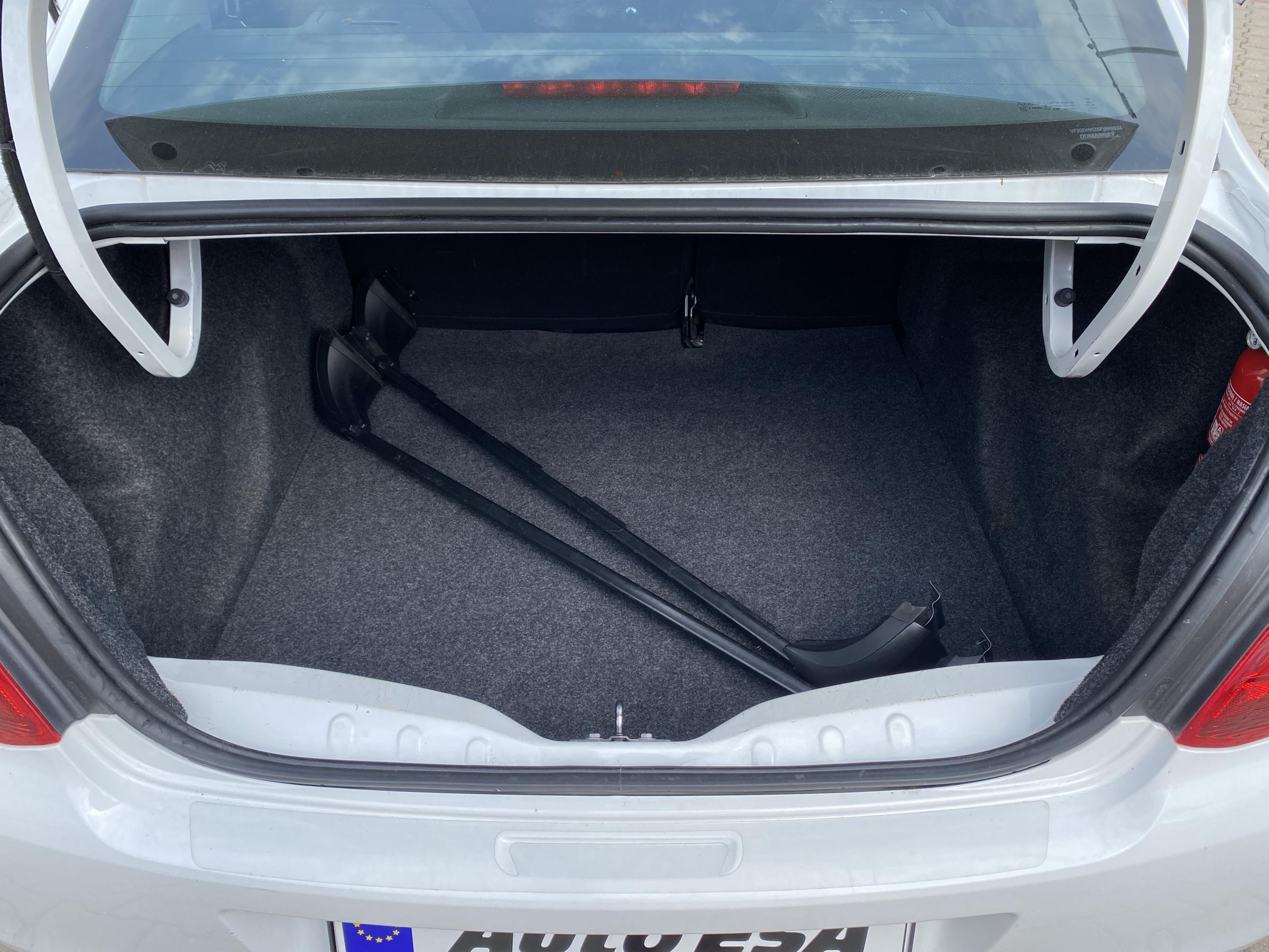 Peugeot 301, 2016 - pohled č. 7