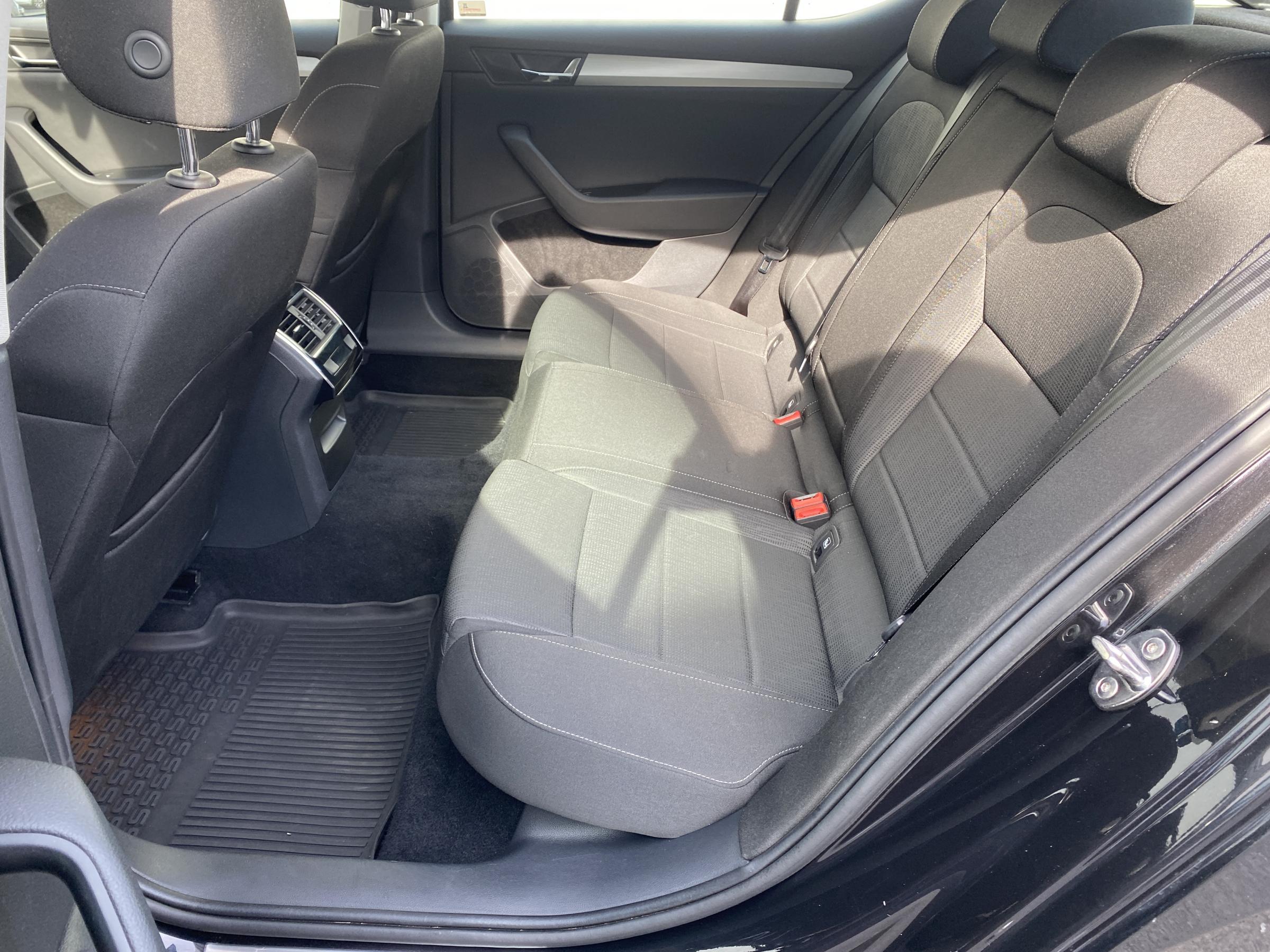 Škoda Superb III, 2016 - pohled č. 10