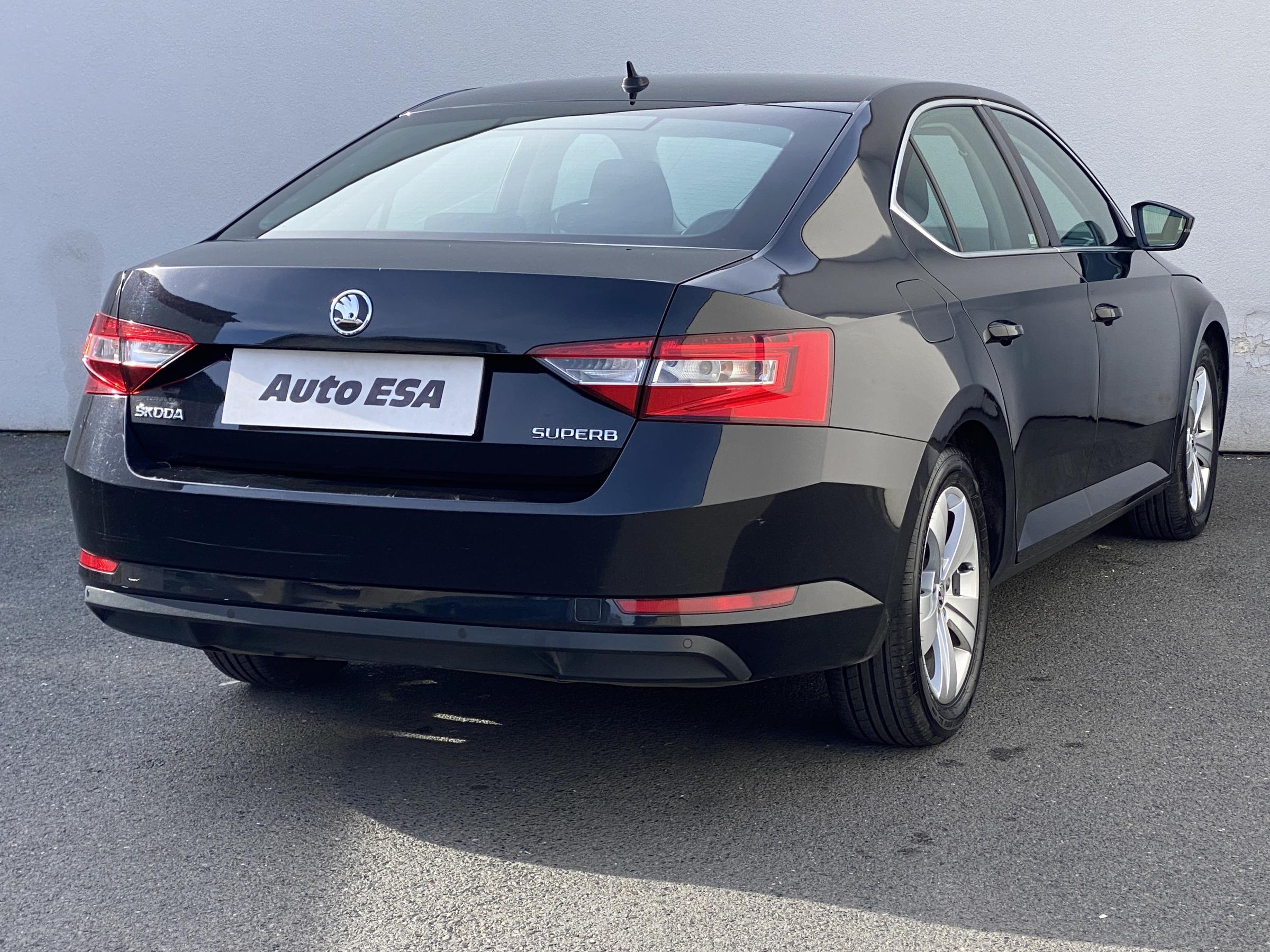 Škoda Superb III, 2016 - pohled č. 4