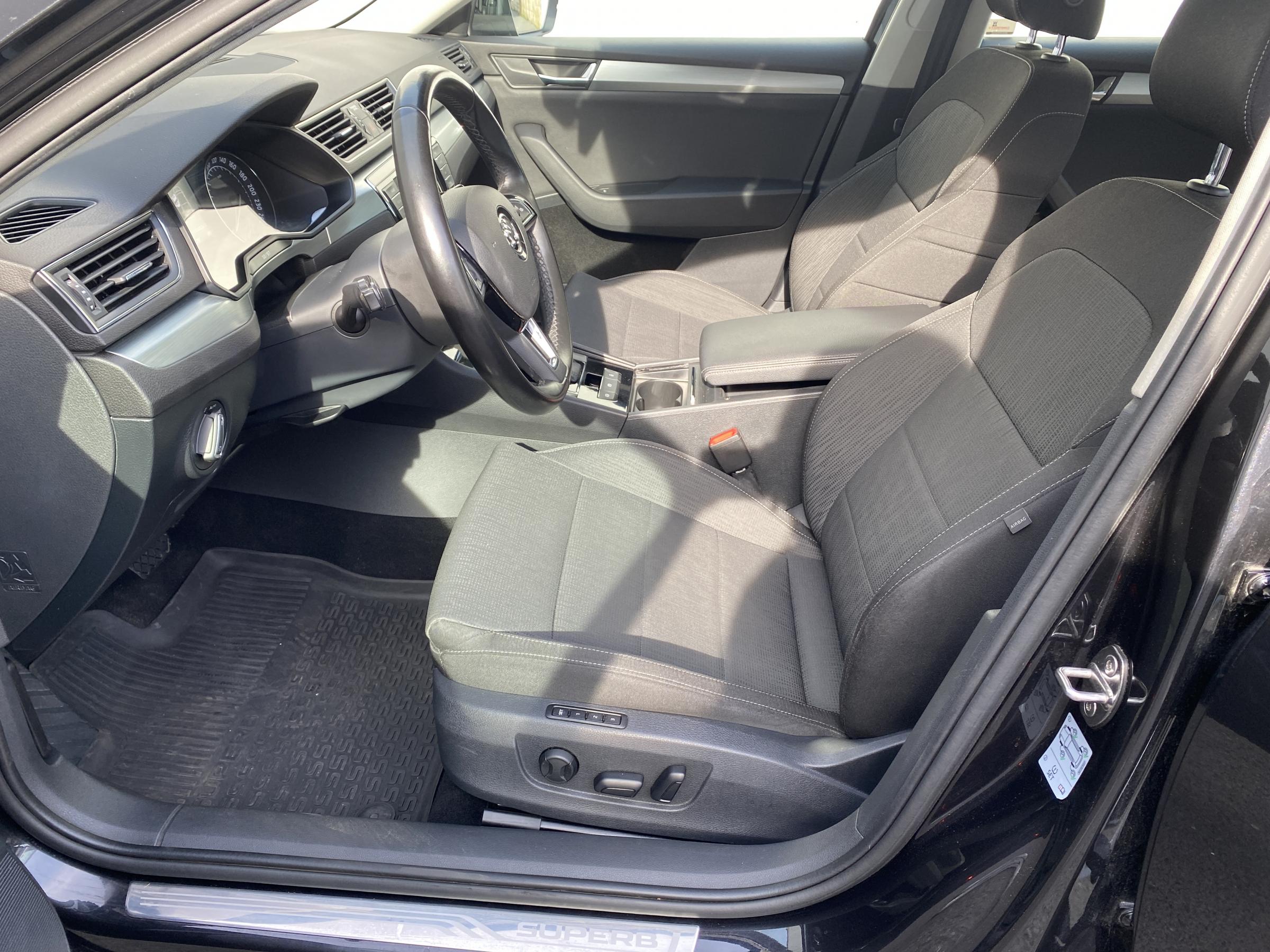 Škoda Superb III, 2016 - pohled č. 9