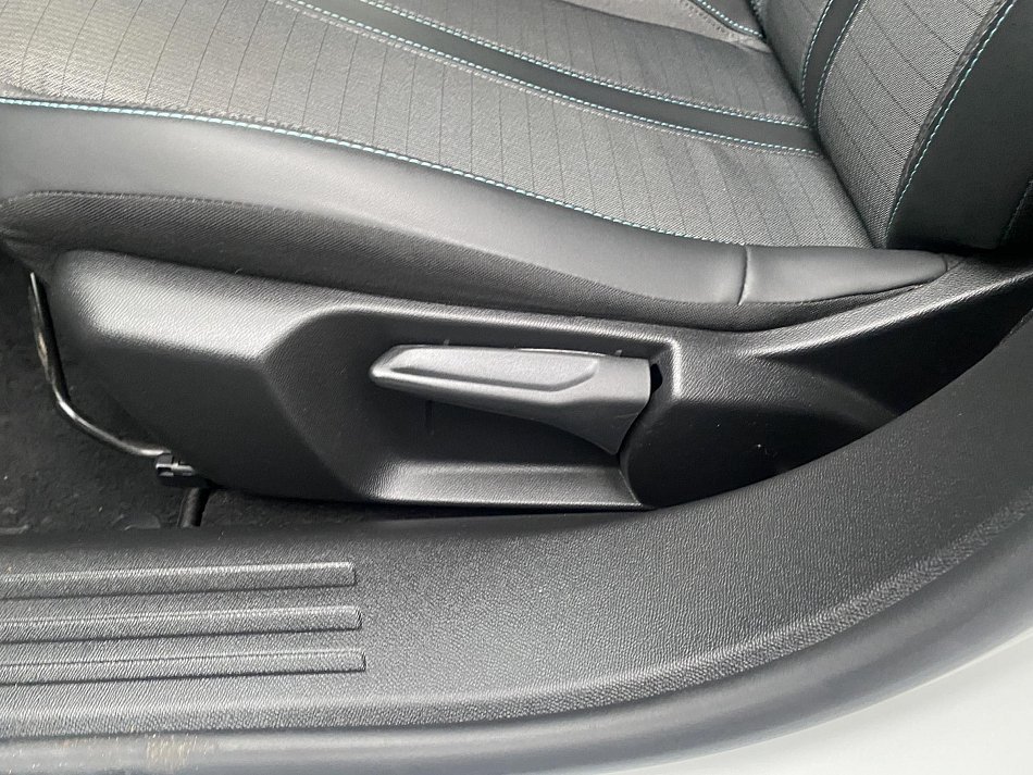 Peugeot 2008 1.2PT Allure