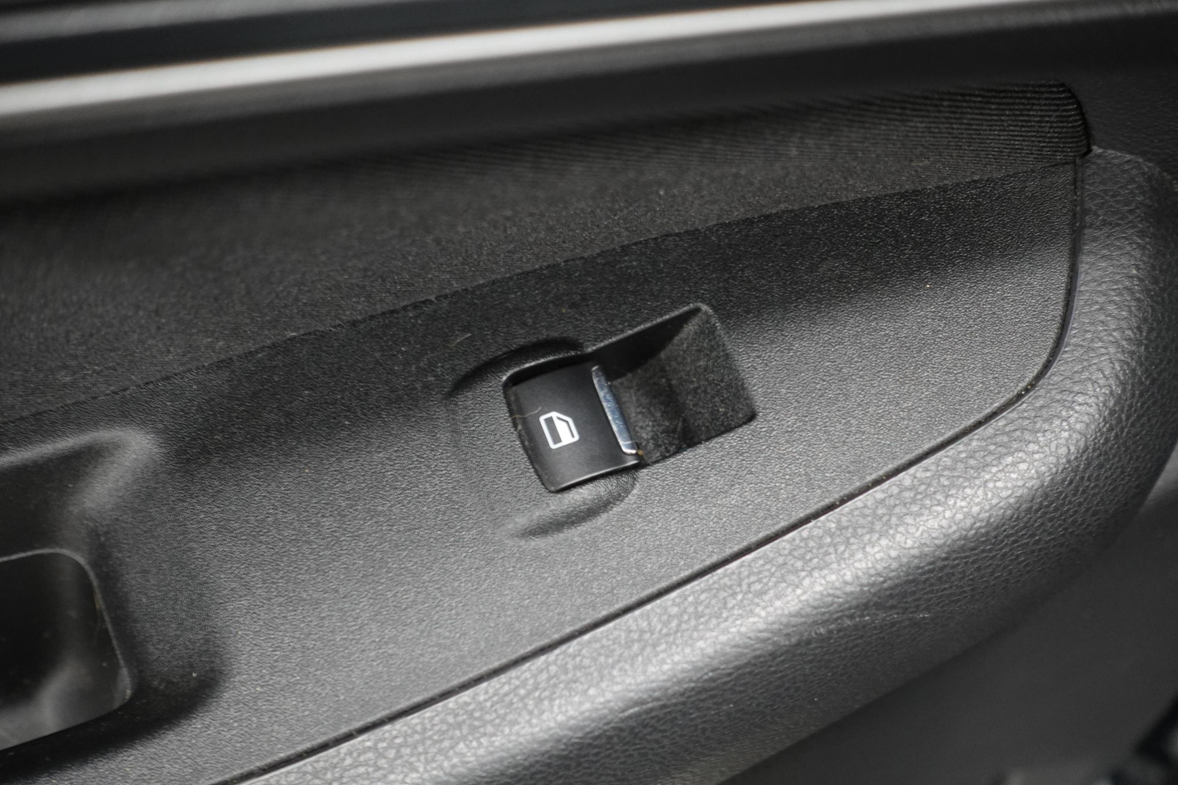 Ford S-MAX, 2016 - pohled č. 12