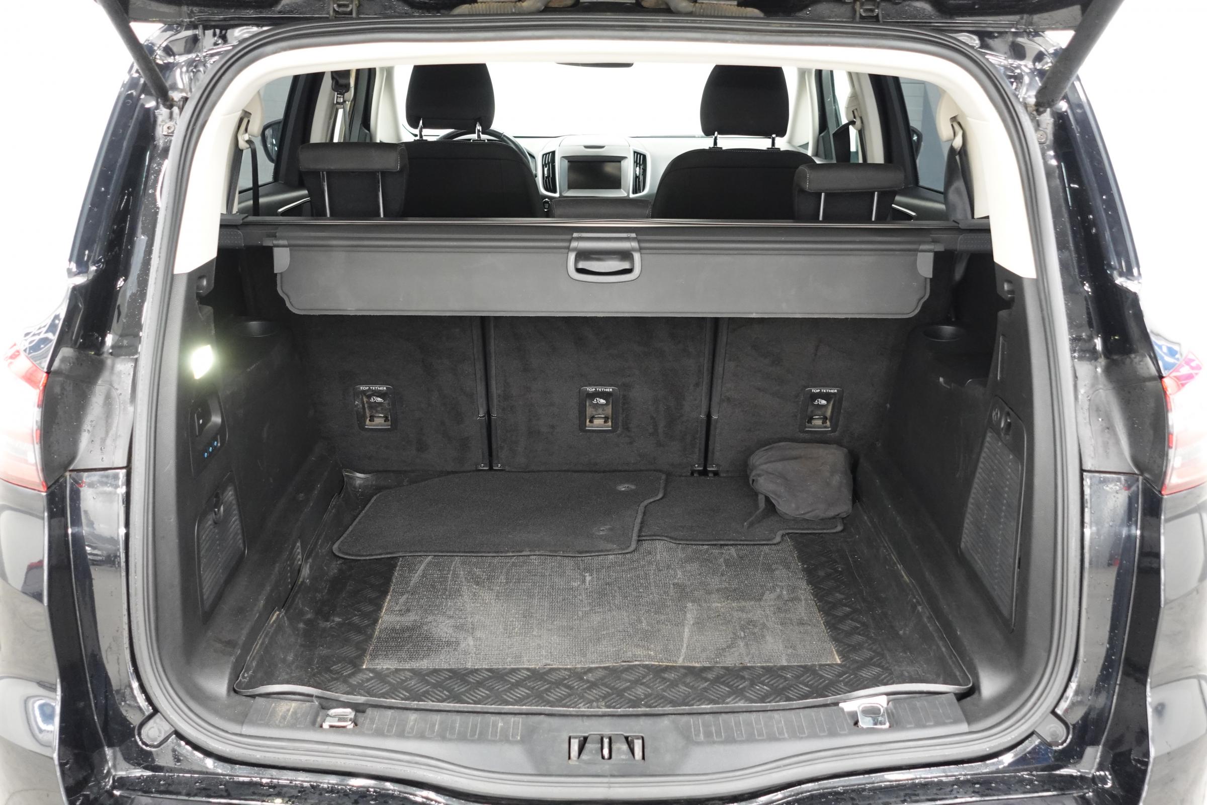 Ford S-MAX, 2016 - pohled č. 7