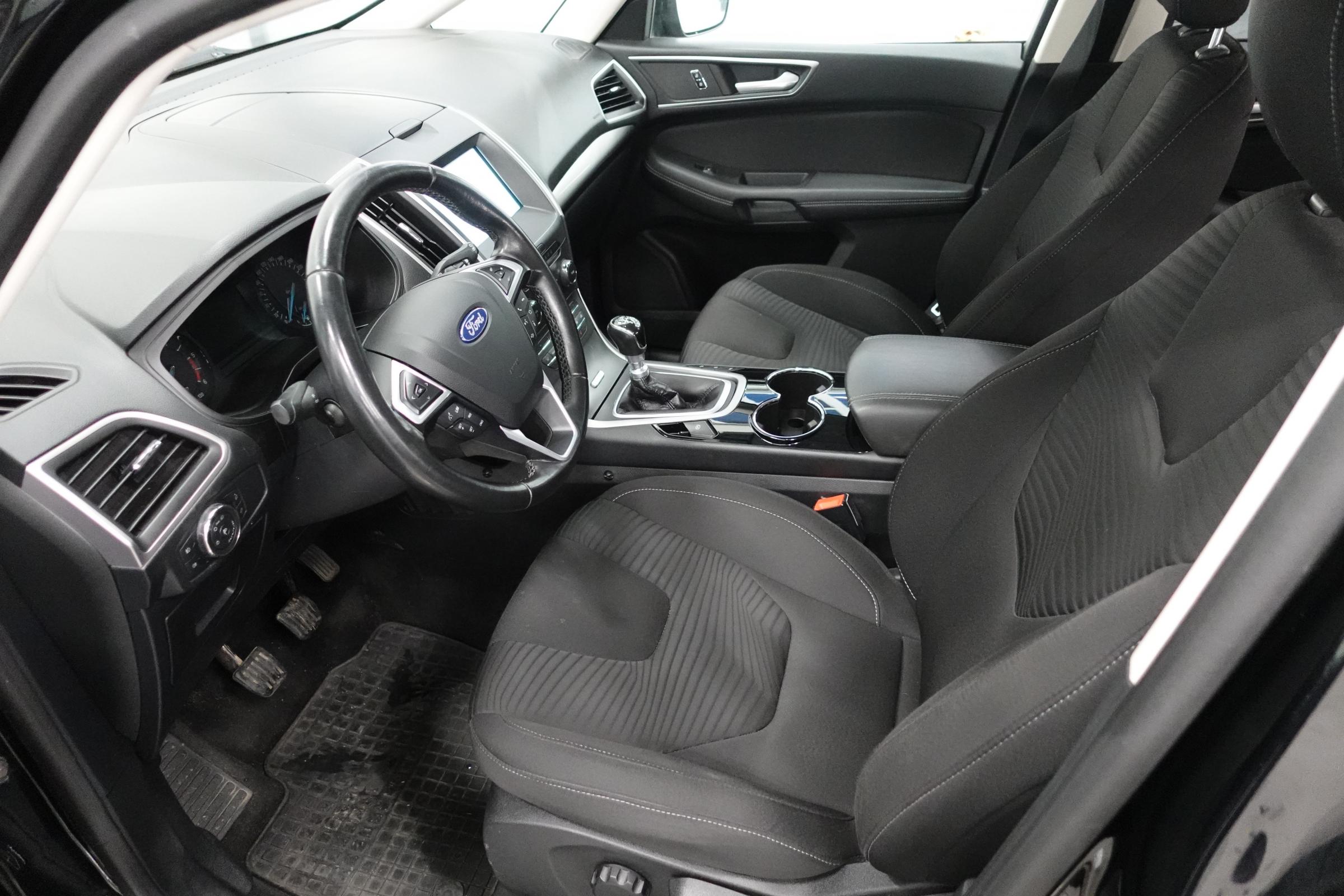 Ford S-MAX, 2016 - pohled č. 9