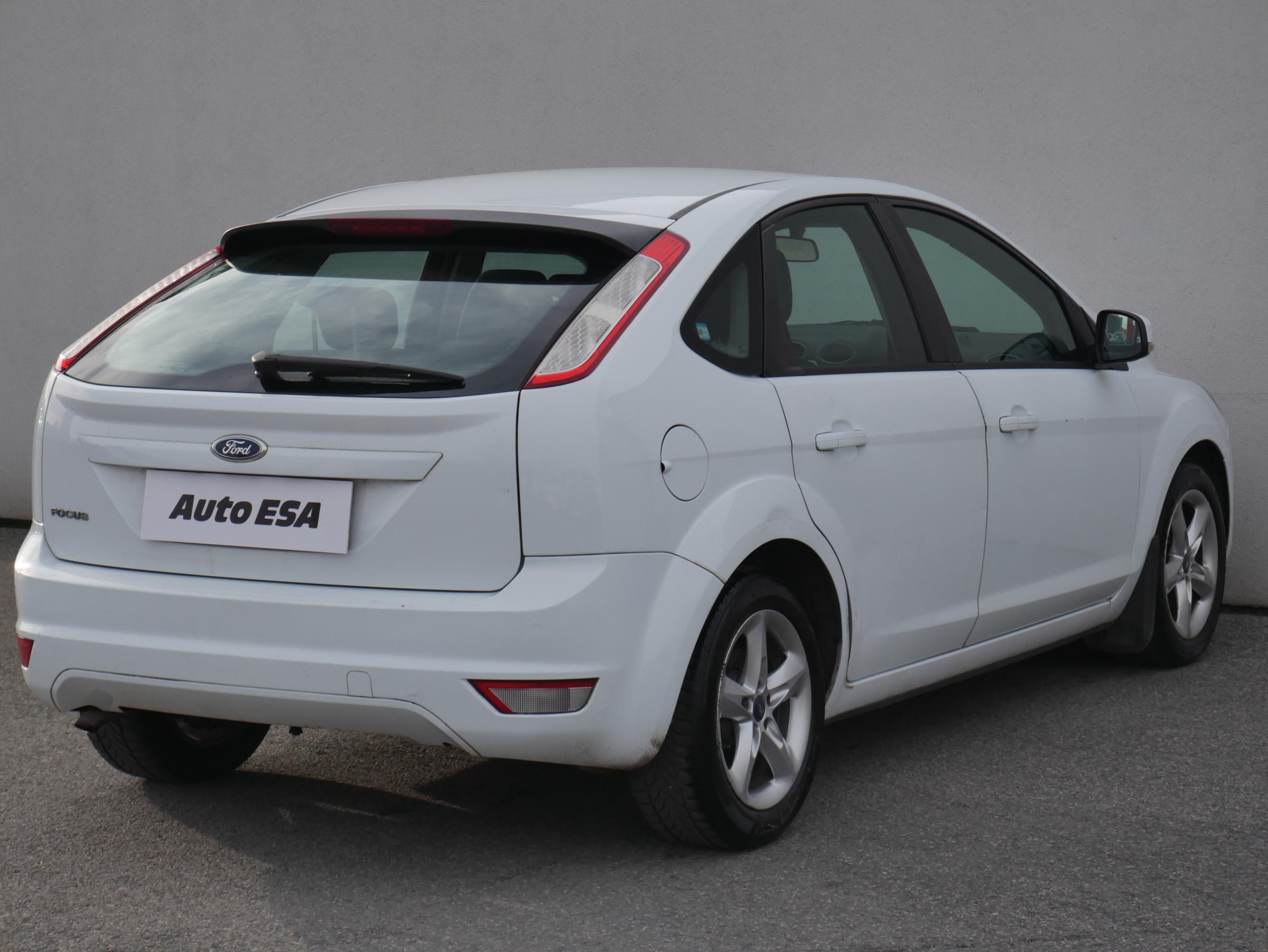 Ford Focus, 2010 - pohled č. 4