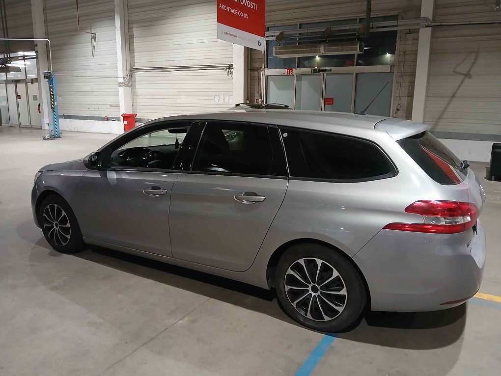 Peugeot 308 1.2PT 