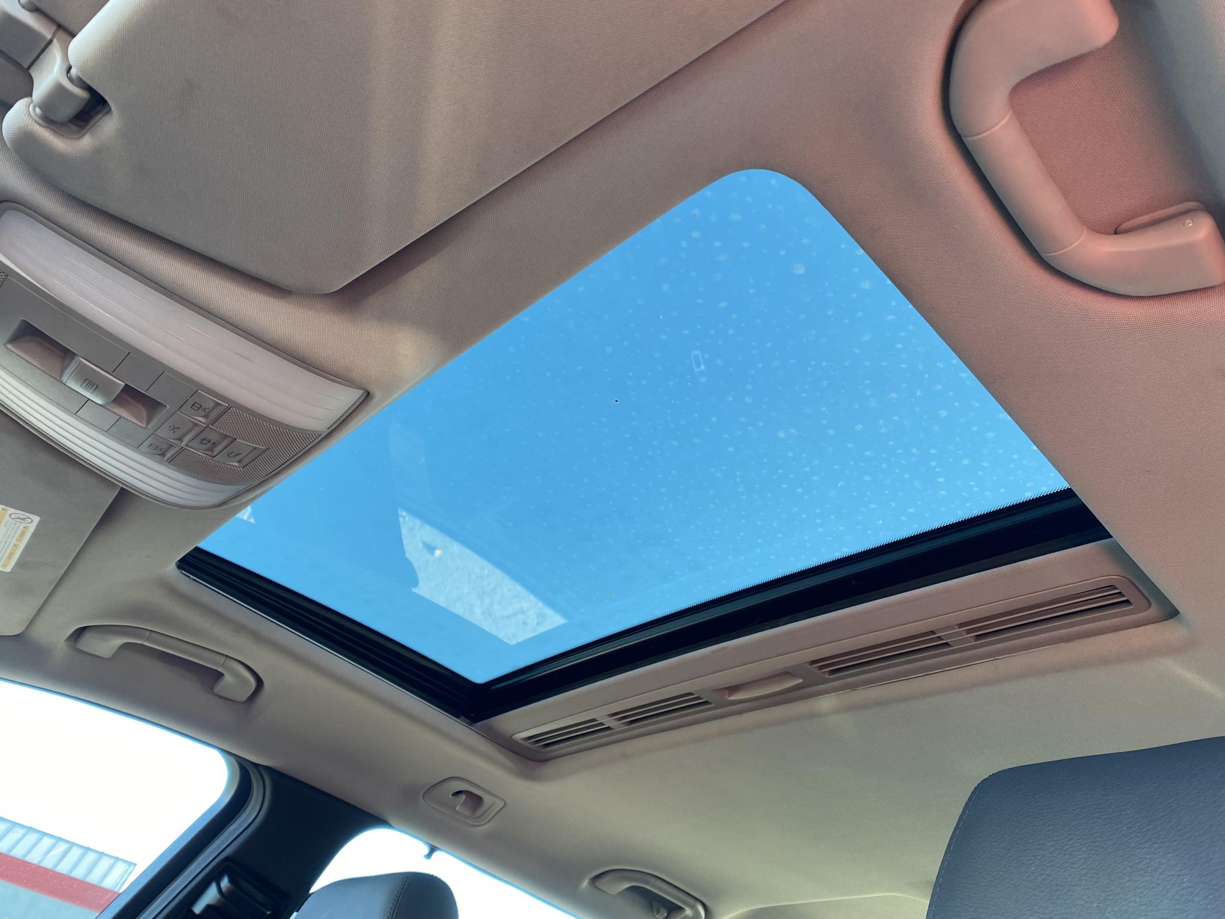 Mercedes-Benz Třída E, 2010 - pohled č. 20