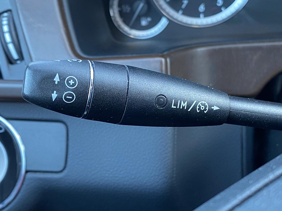 Mercedes-Benz Třída E 2.2CDi  E250