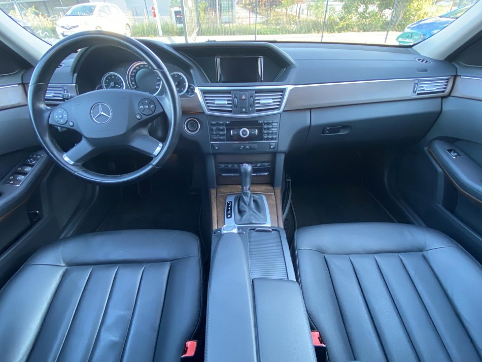 Mercedes-Benz Třída E 2.2CDi  E250