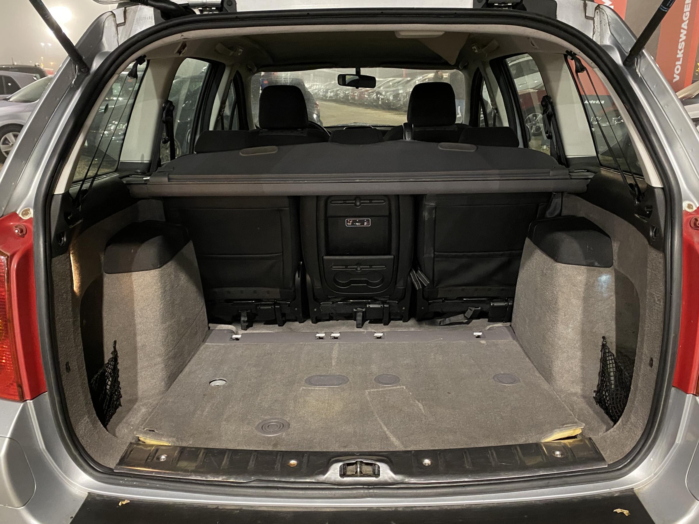 Peugeot 307, 2003 - pohled č. 7