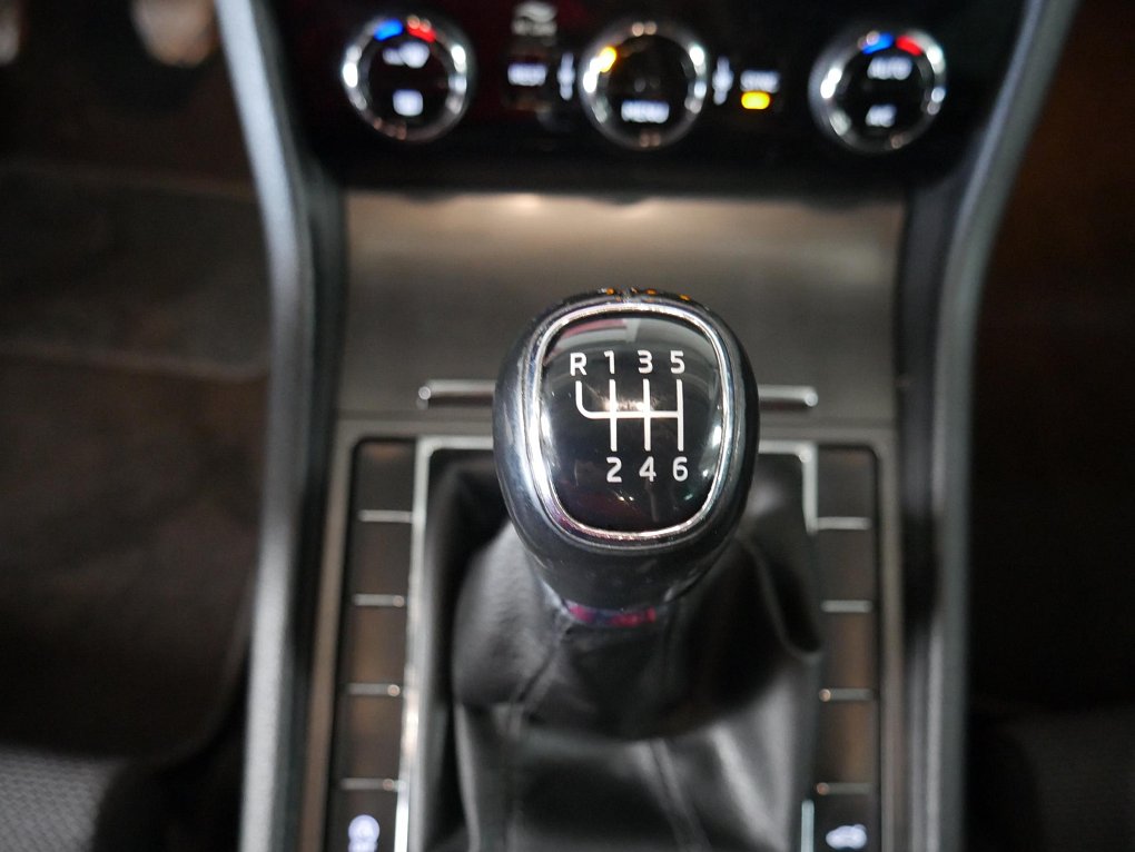 Škoda Superb III 2.0 TDi 