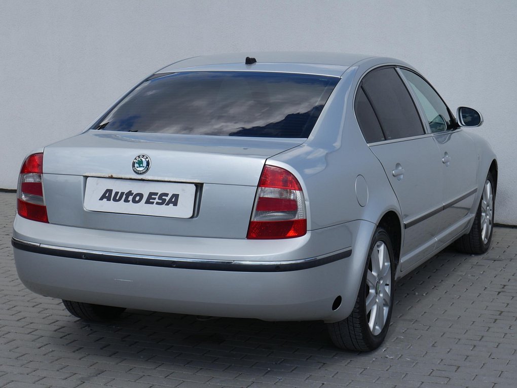 Škoda Superb 1.8i 