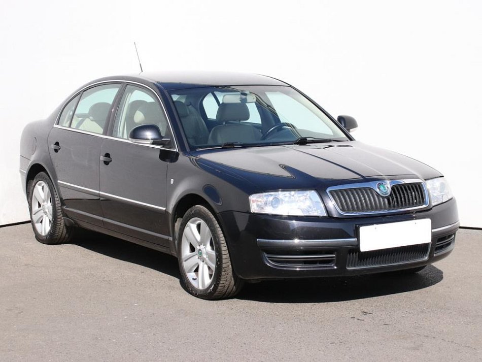 Škoda Superb 1.8i 