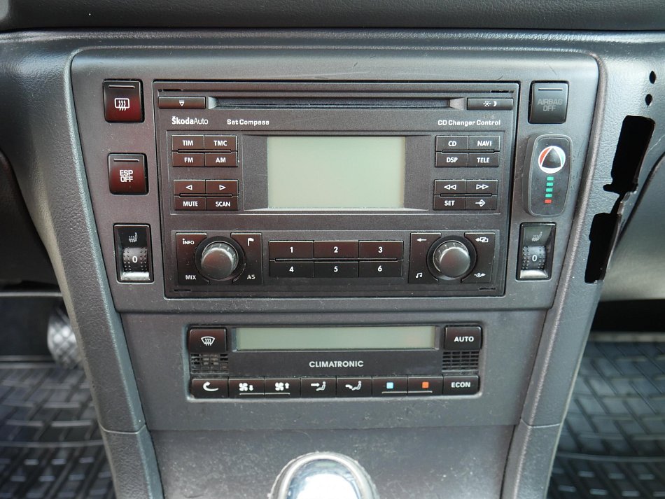 Škoda Superb 1.8i 