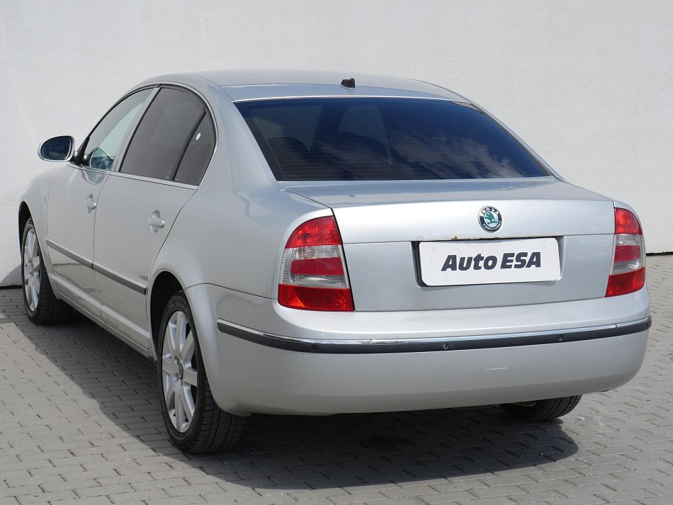 Škoda Superb 1.8i 