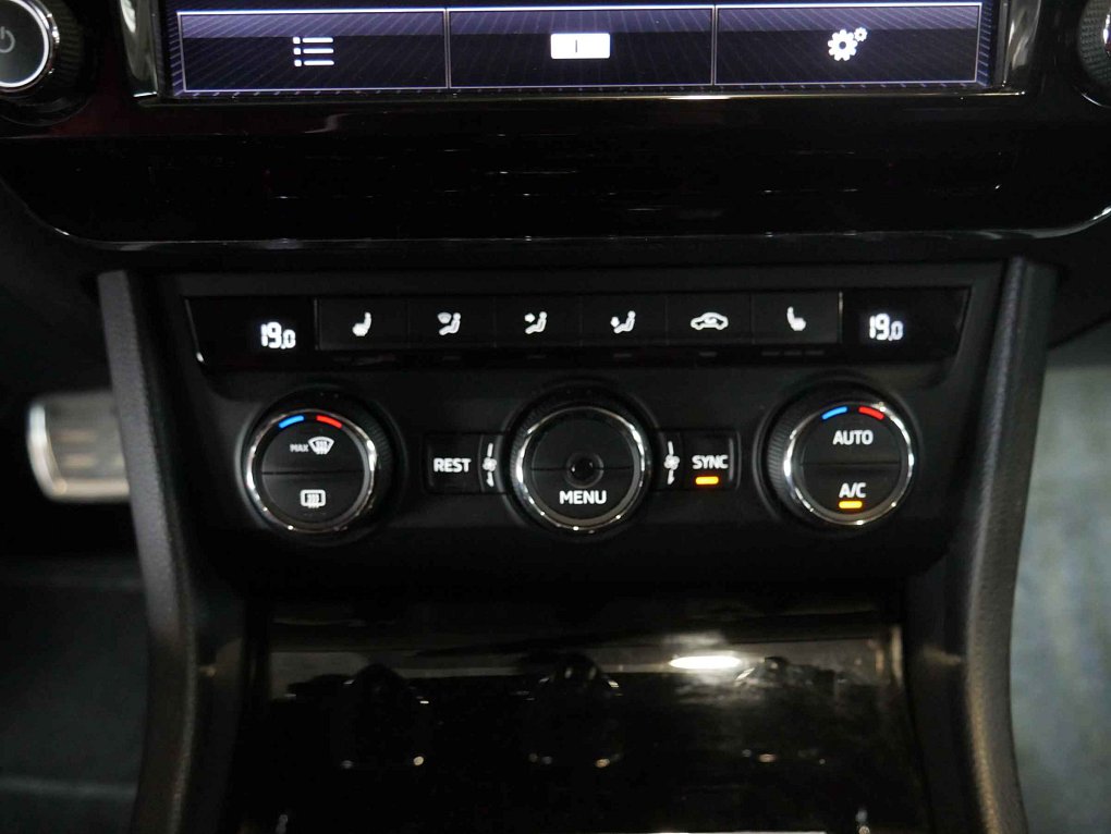 Škoda Superb III 2.0 TDi Style