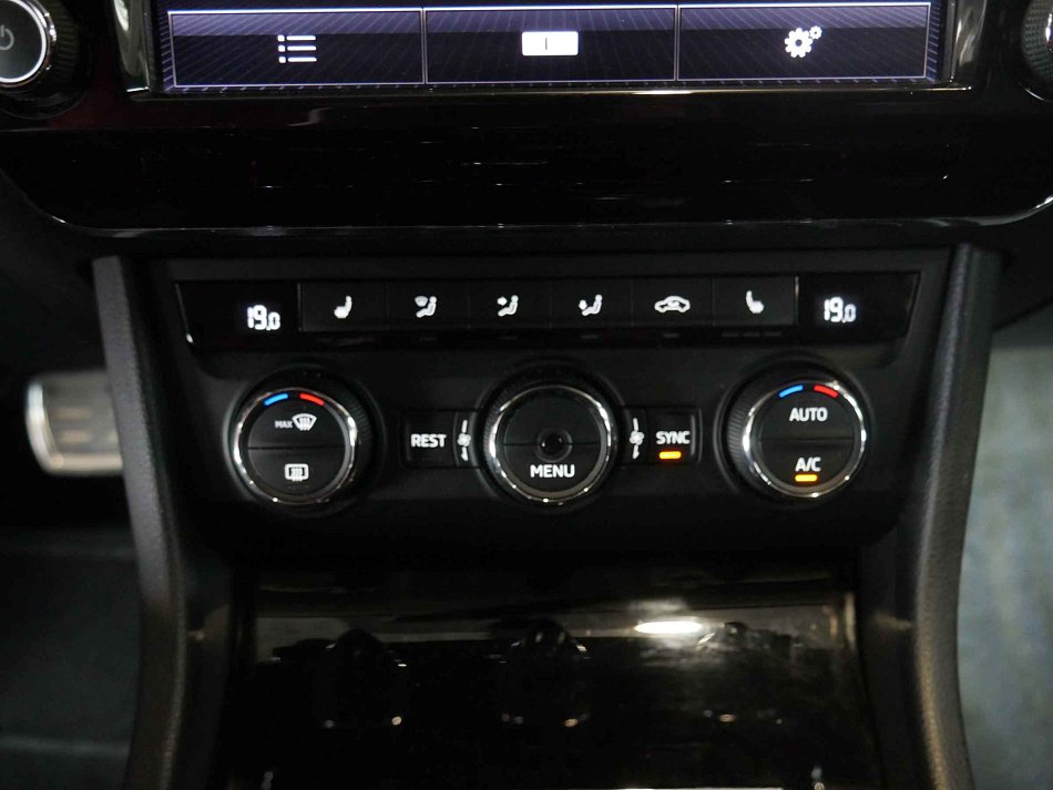 Škoda Superb III 2.0 TDi Style