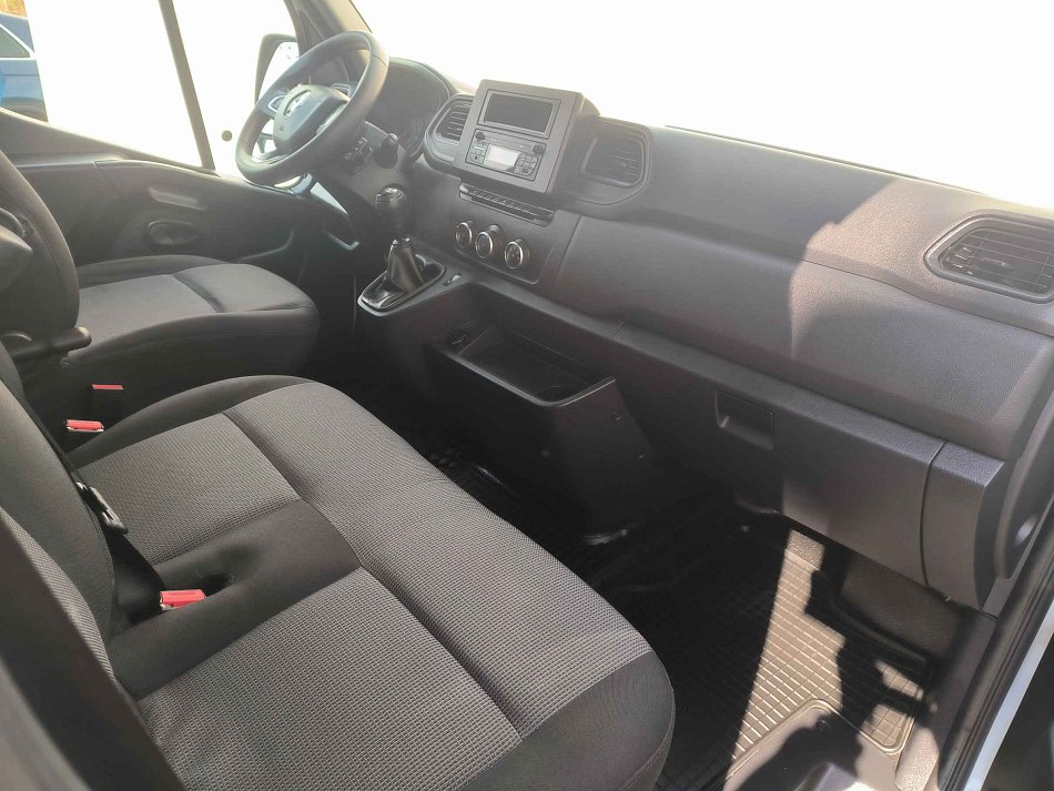 Renault Master 2.3dCi Cool L3H2