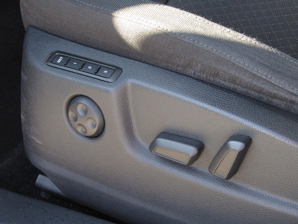 Škoda Superb II 2.0 TDi Ambition