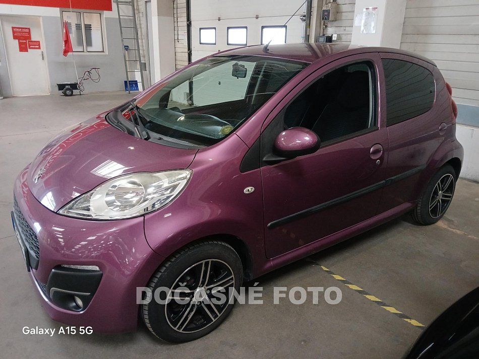 Peugeot 107 1.0i 