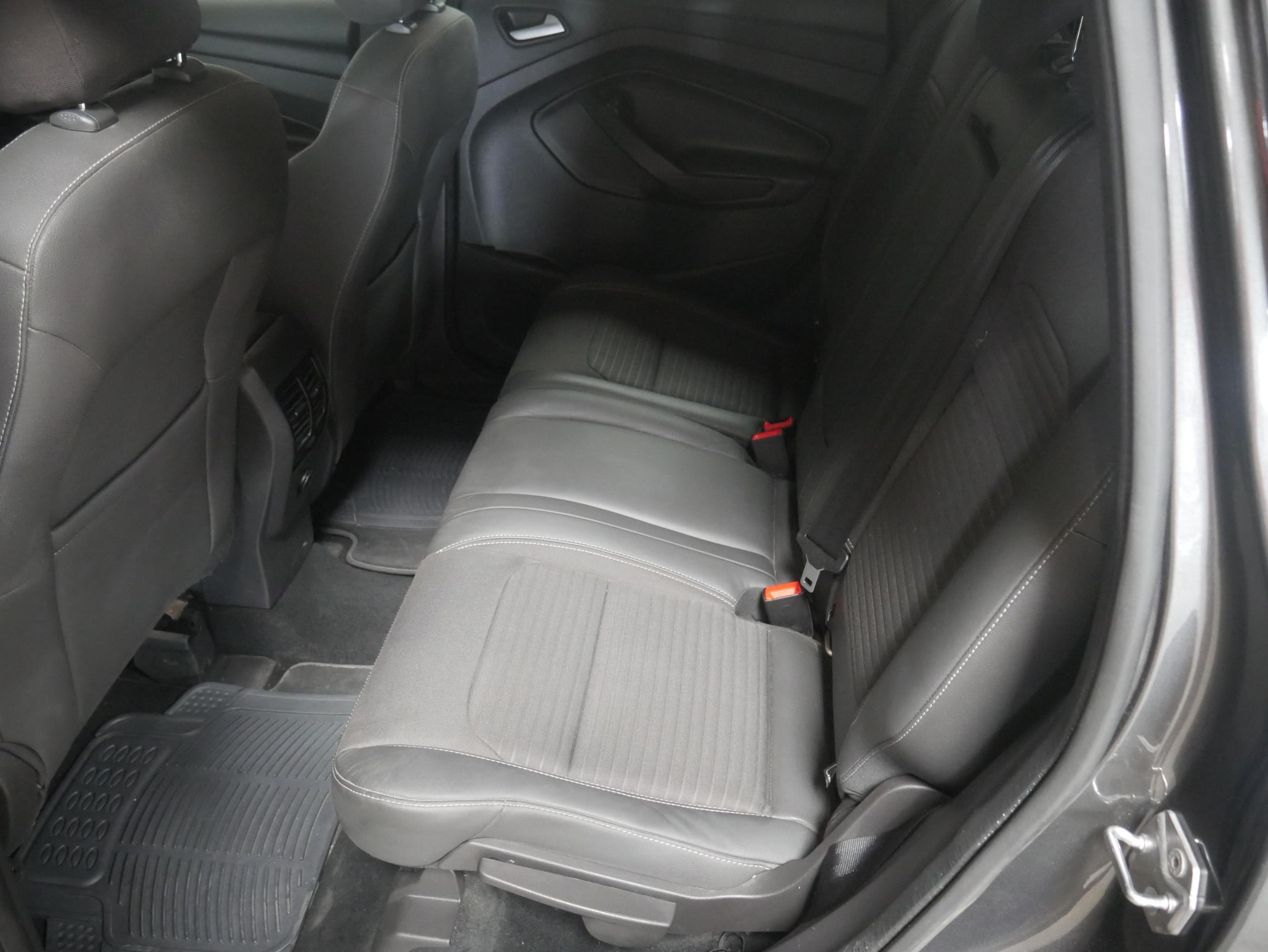 Ford Kuga, 2017 - pohled č. 12