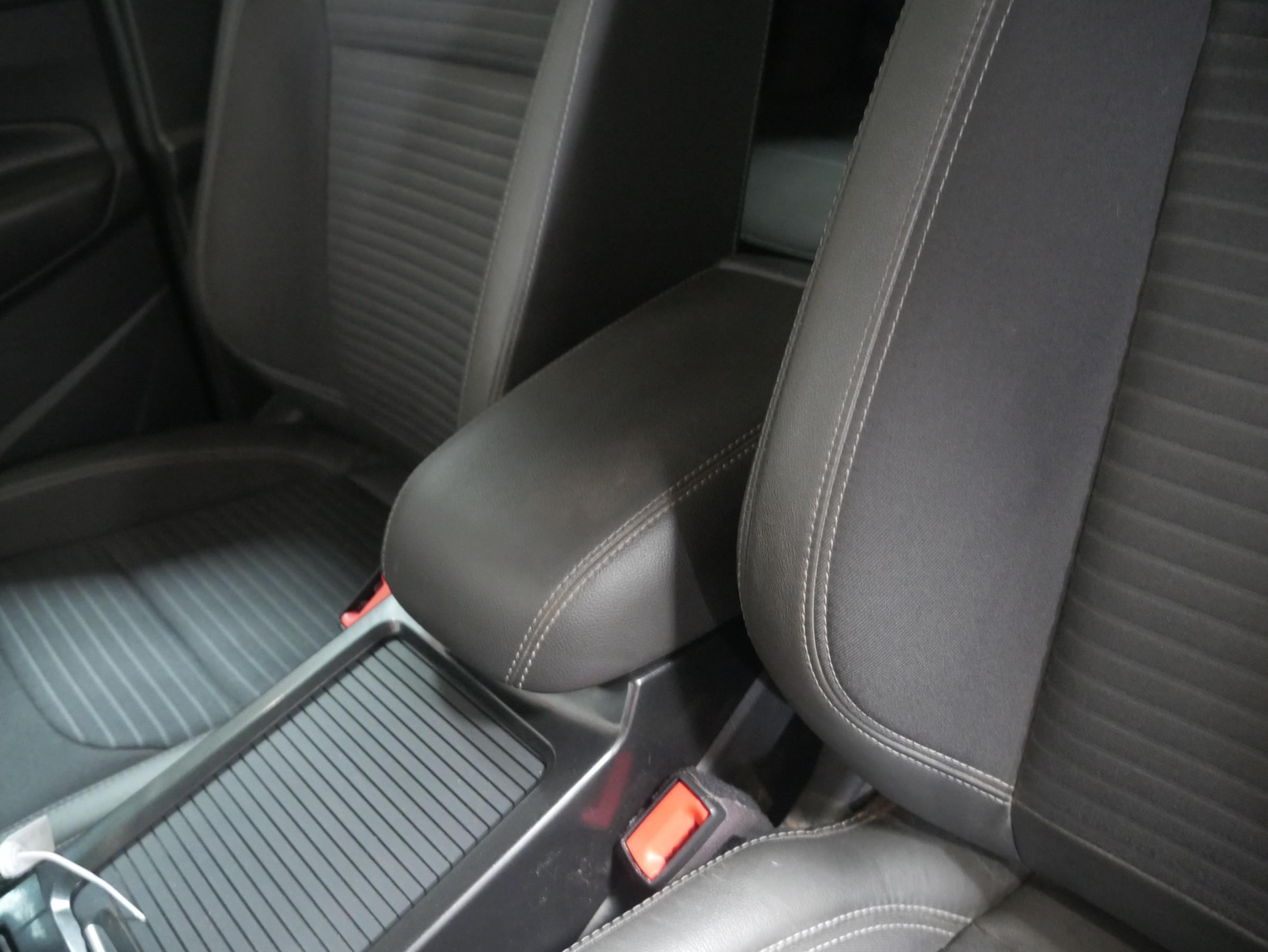 Ford Kuga, 2017 - pohled č. 23