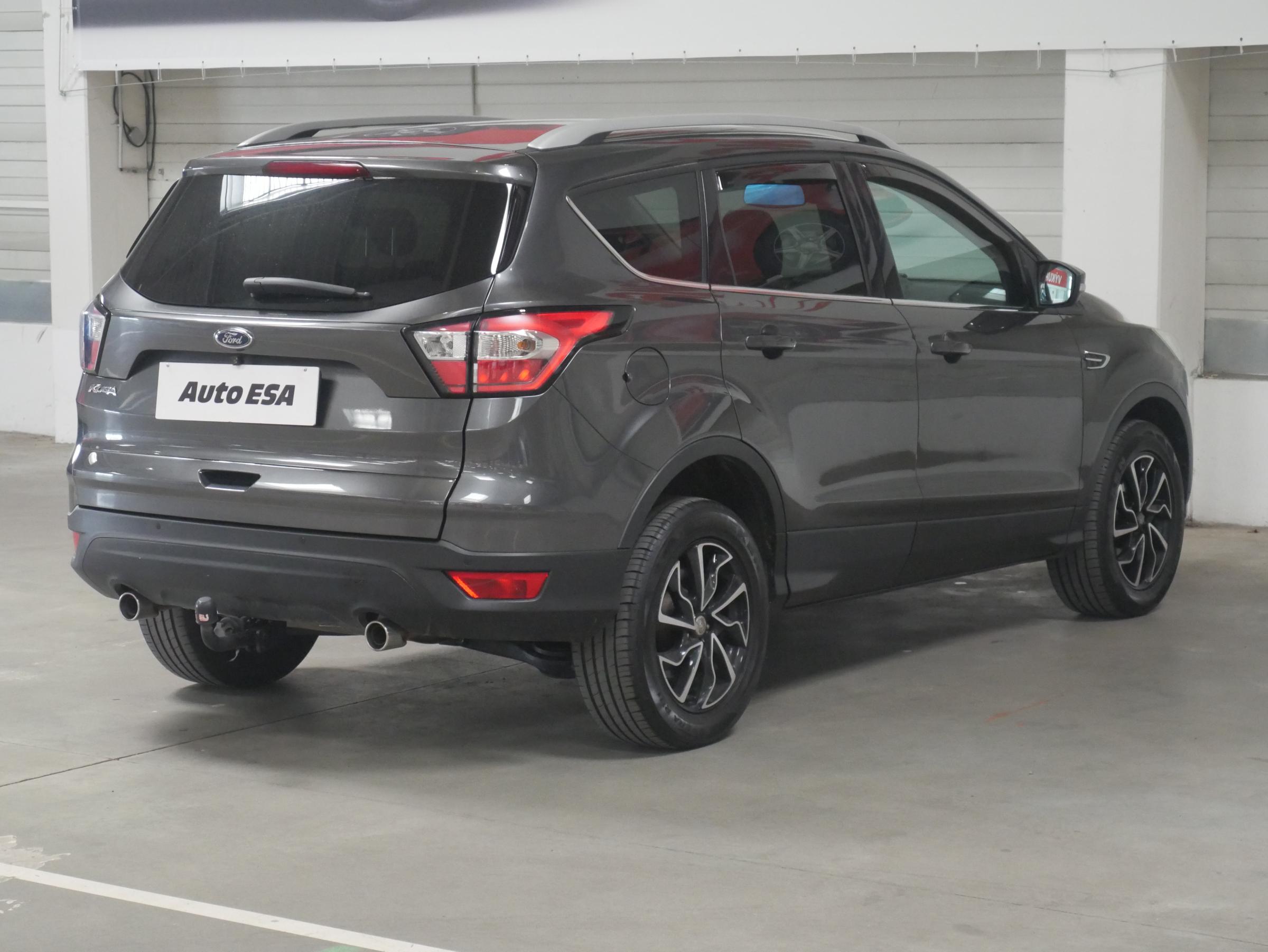 Ford Kuga, 2017 - pohled č. 4