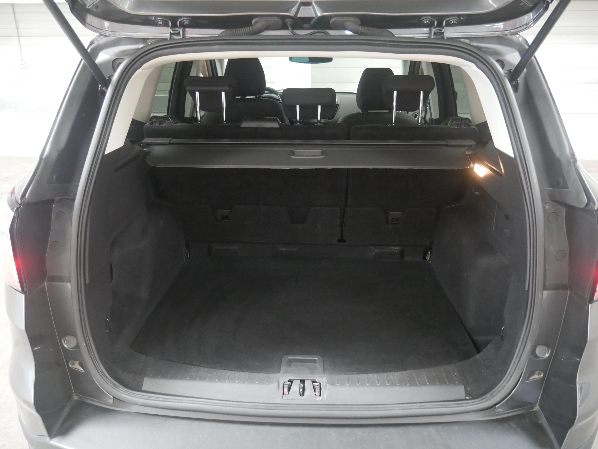 Ford Kuga, 2017 - pohled č. 8