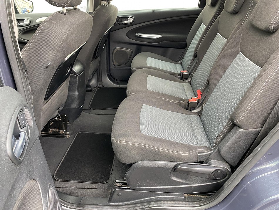 Ford Galaxy 2.0 TDCi Trend 7míst