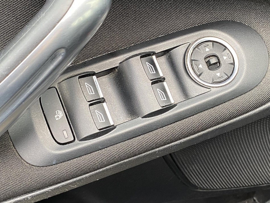 Ford Galaxy 2.0 TDCi Trend 7míst