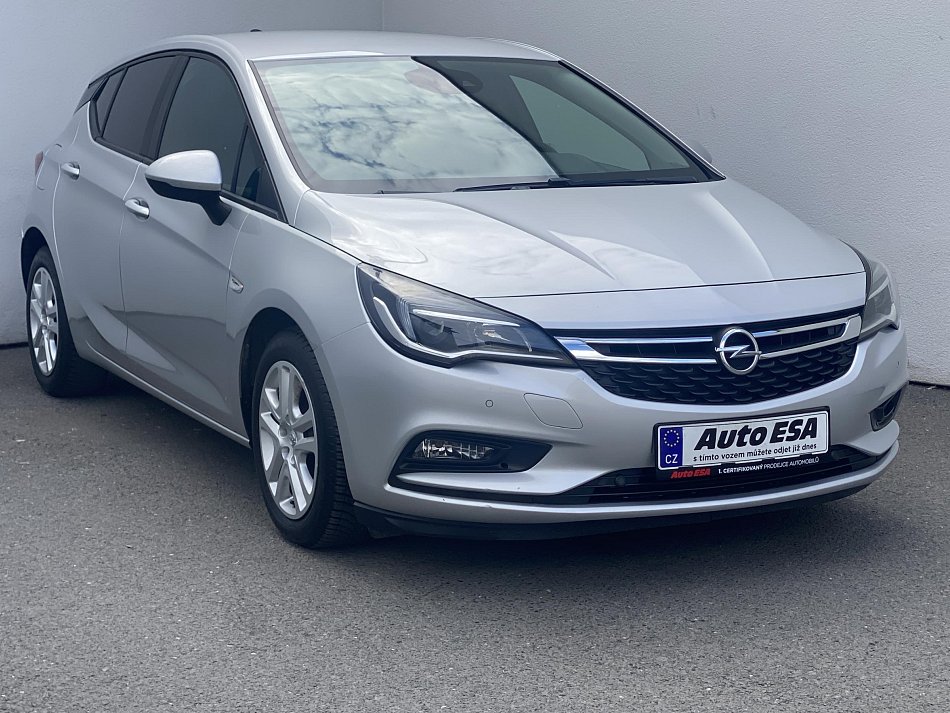 Opel Astra 1.6 CDTi Edition
