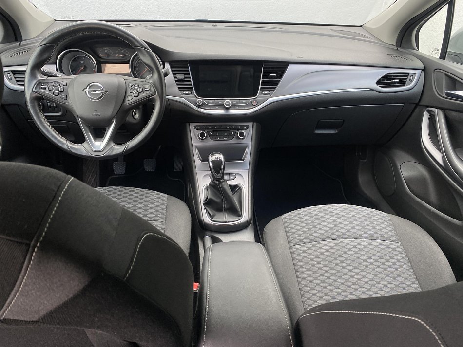 Opel Astra 1.6 CDTi Edition