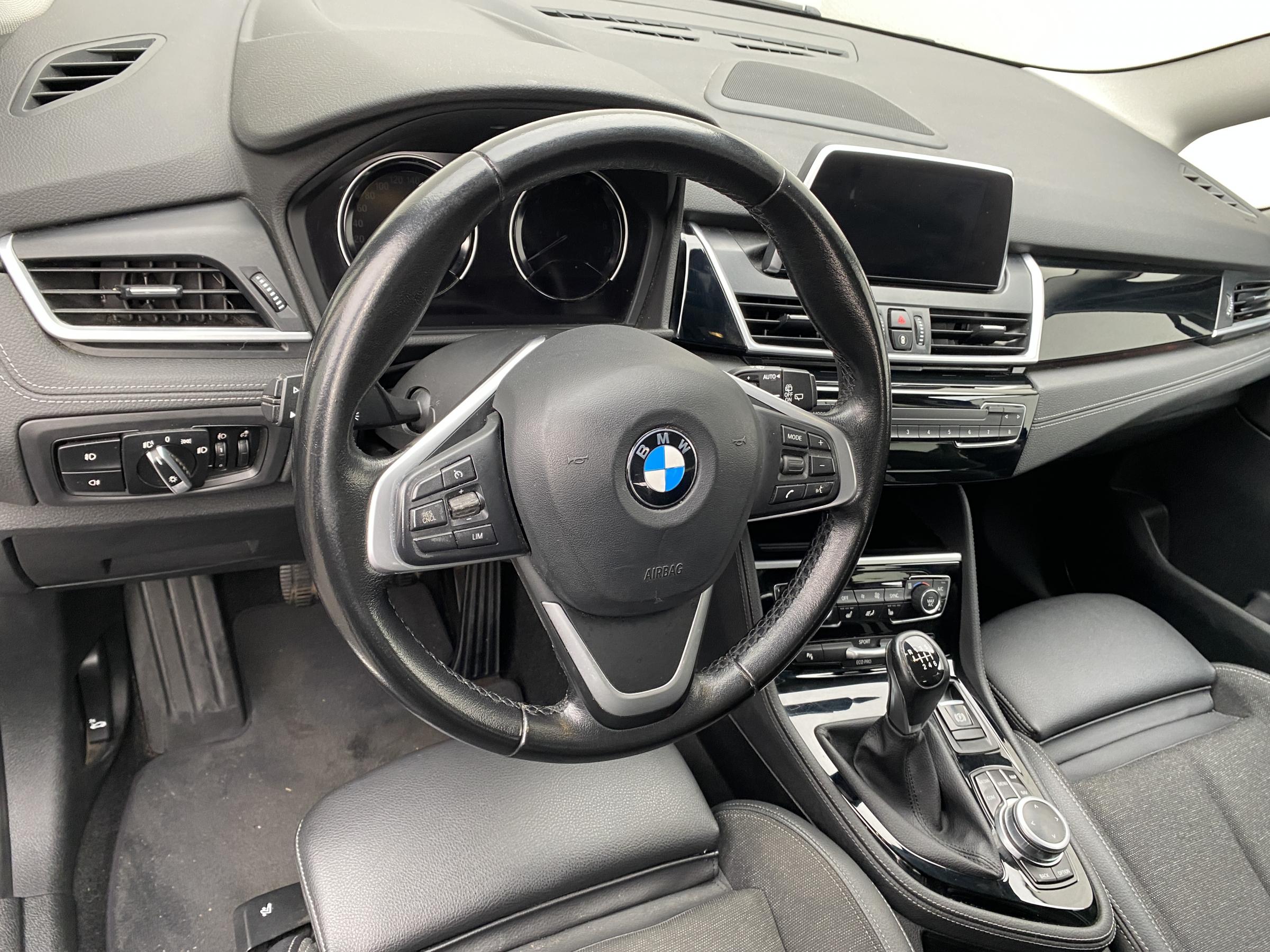 BMW Řada 2, 2019 - pohled č. 12