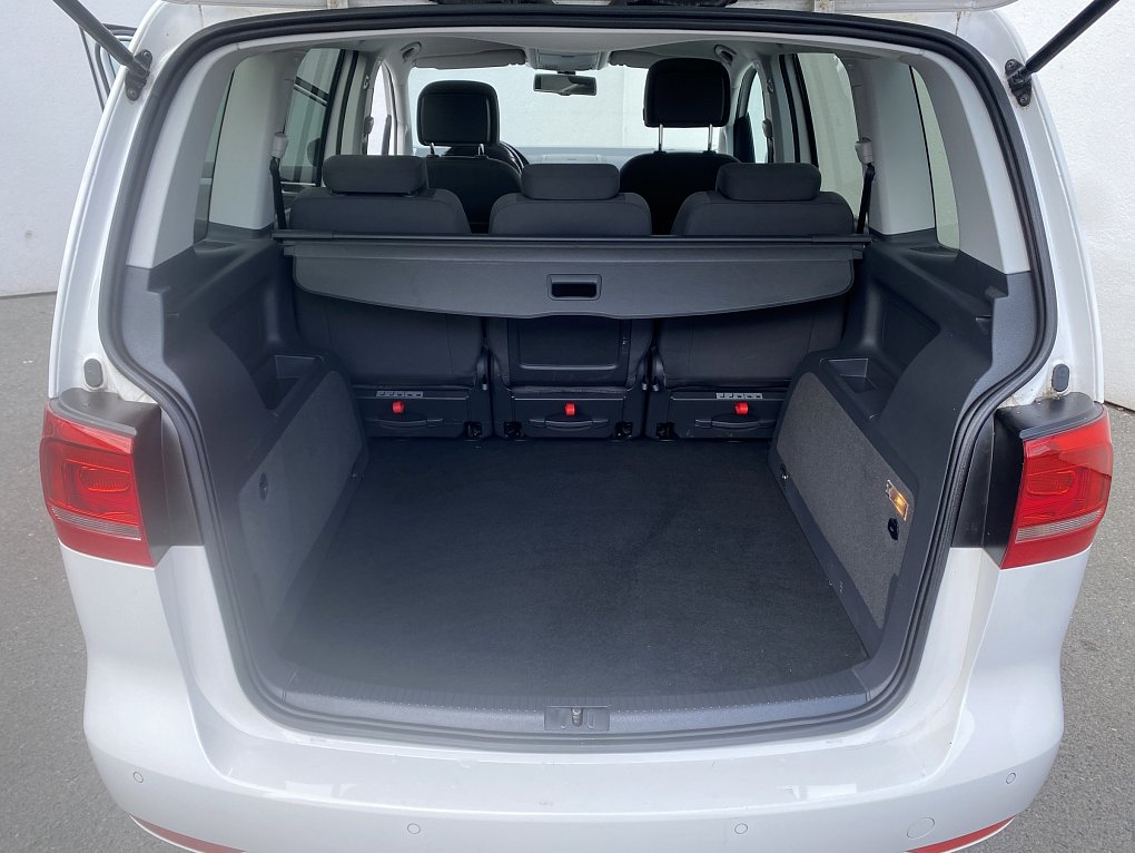 Volkswagen Touran 1.4TSi Highline