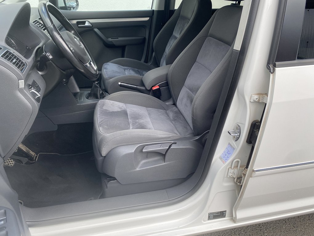 Volkswagen Touran 1.4TSi Highline