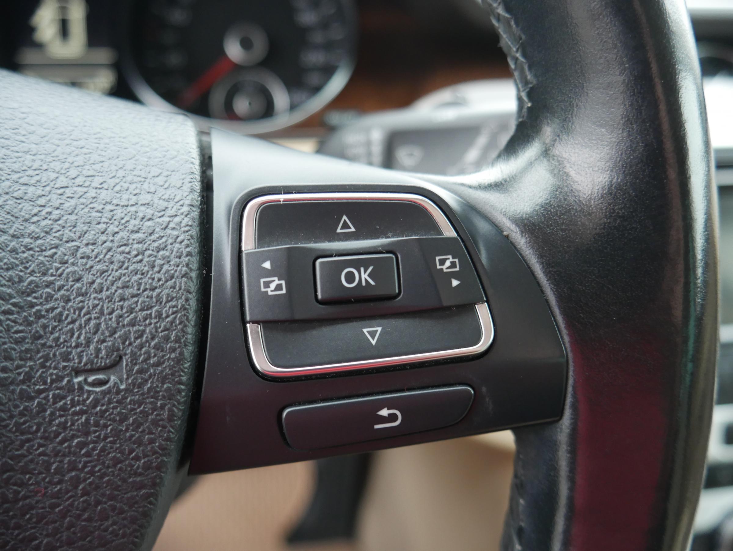 Volkswagen Passat, 2014 - pohled č. 20