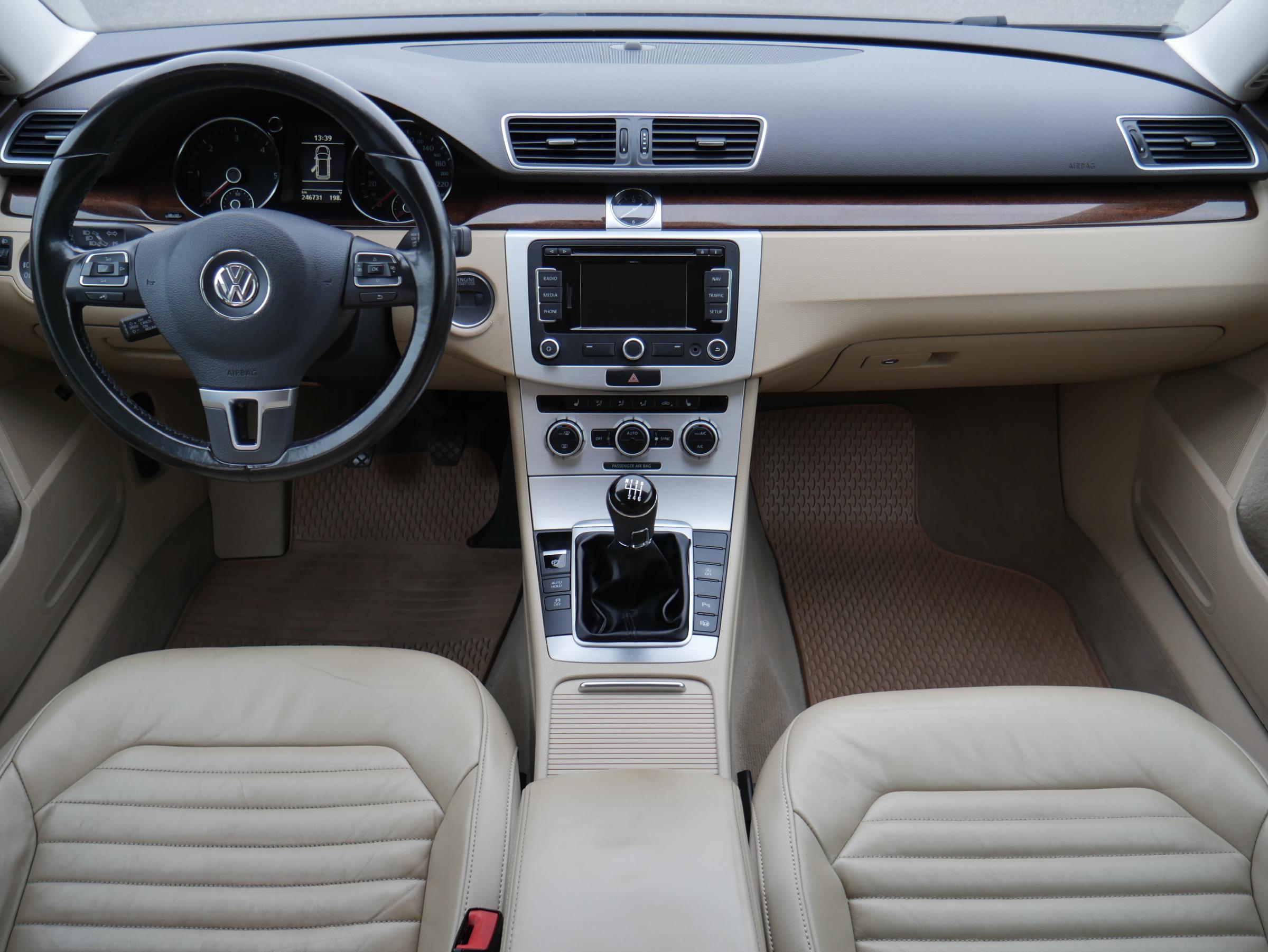 Volkswagen Passat, 2014 - pohled č. 8