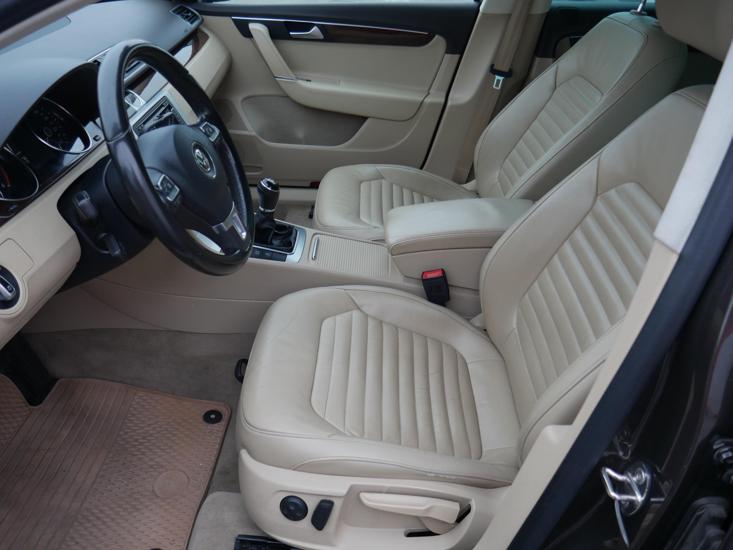 Volkswagen Passat, 2014 - pohled č. 9