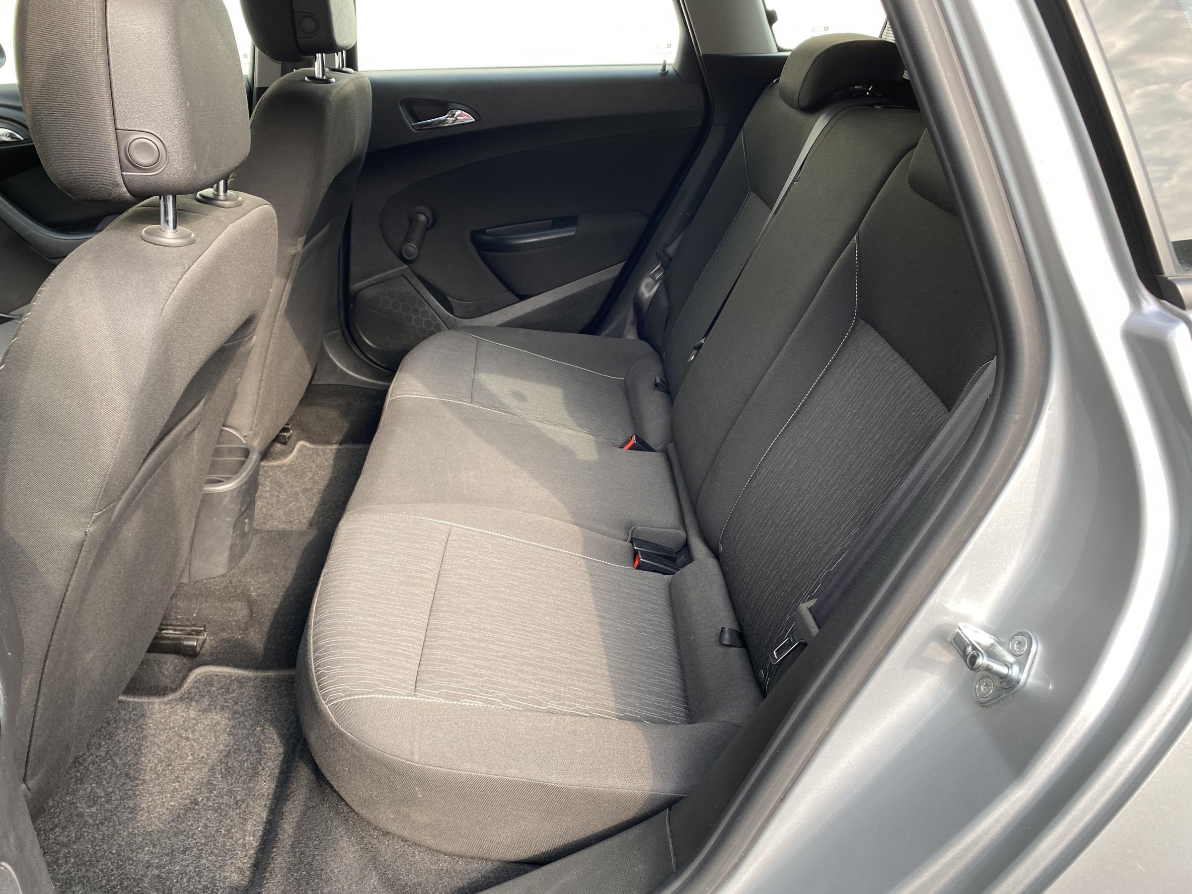 Opel Astra, 2015 - pohled č. 10