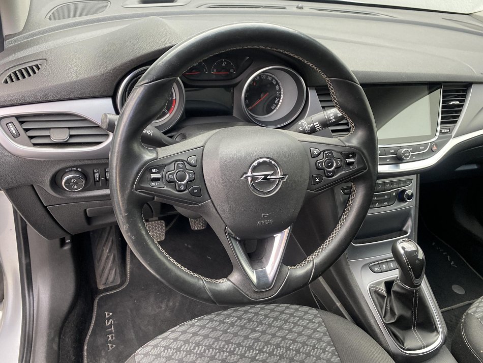 Opel Astra 1.6 CDTi Edition