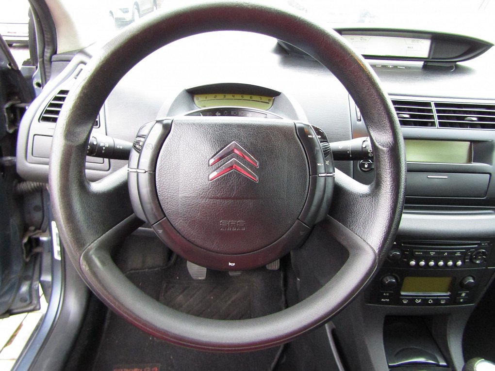 Citroën C4 1.6i 