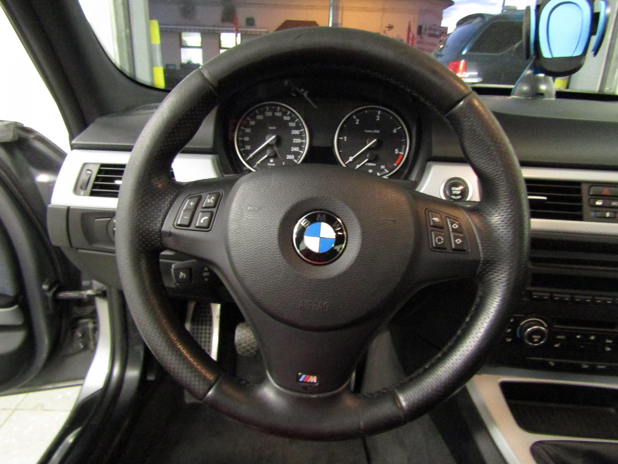 BMW Řada 3, 2010 - pohled č. 17