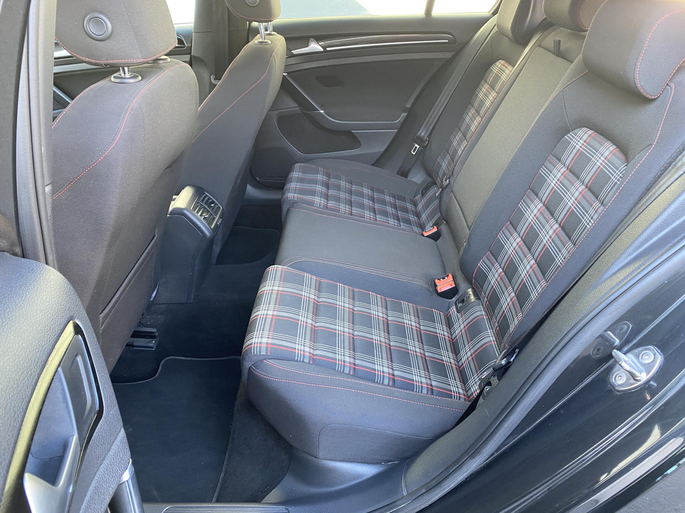 Volkswagen Golf, 2016 - pohled č. 10