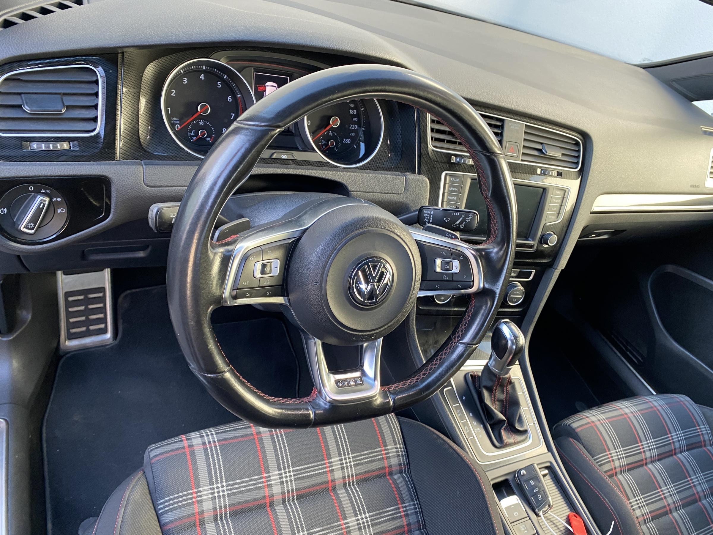 Volkswagen Golf, 2016 - pohled č. 12