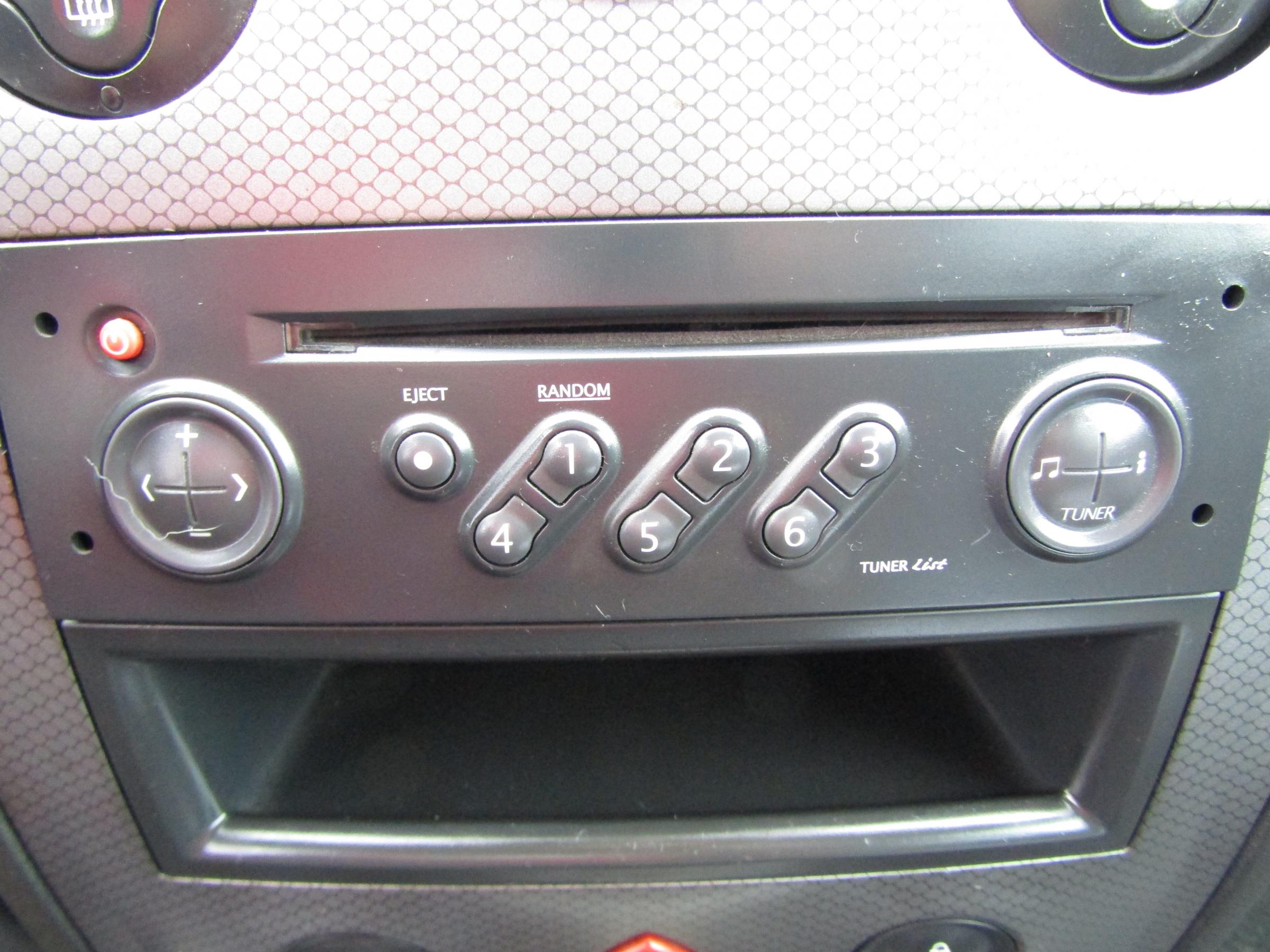 Renault Mégane, 2004 - pohled č. 14