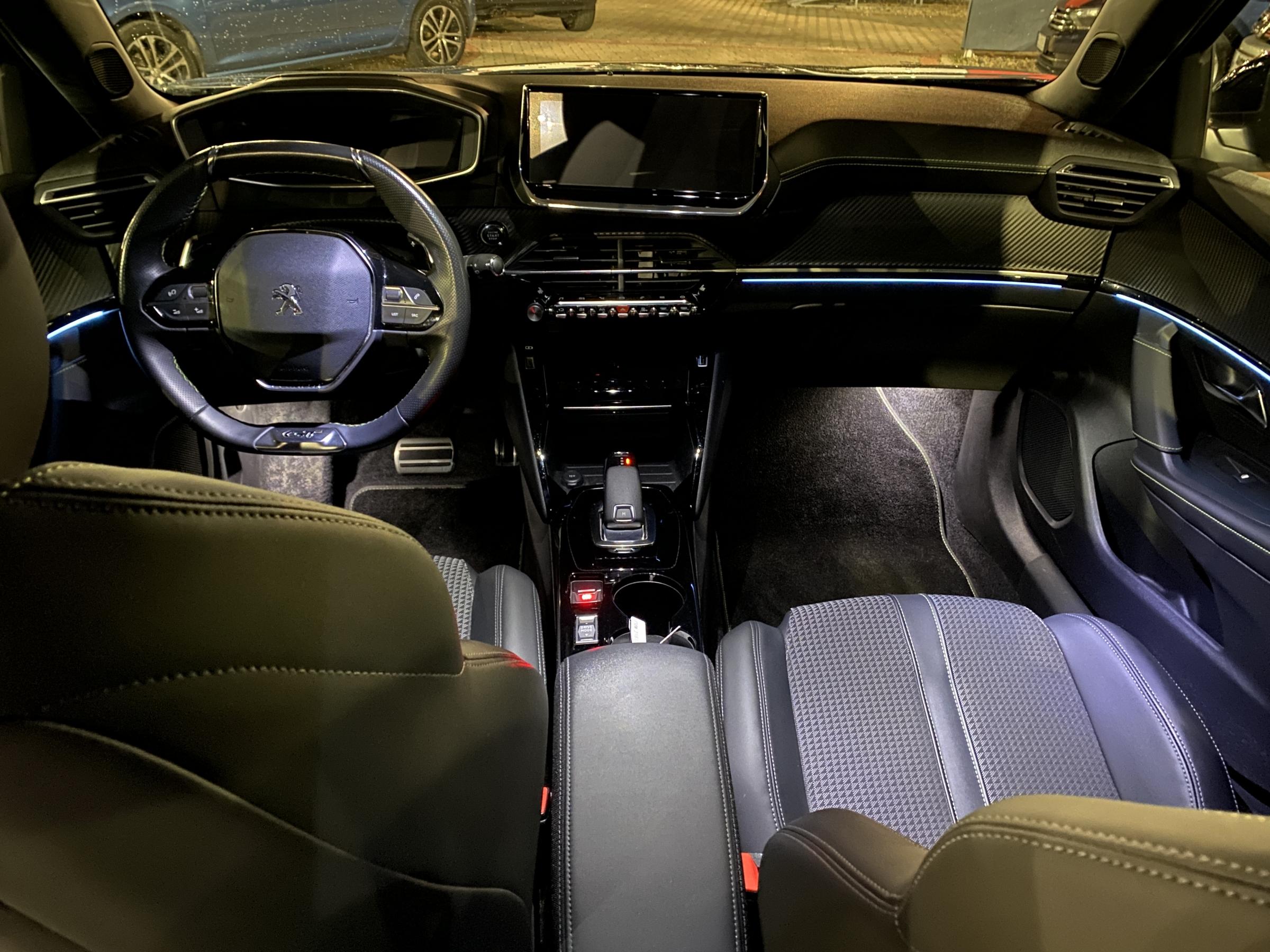 Peugeot 2008, 2020 - pohled č. 8