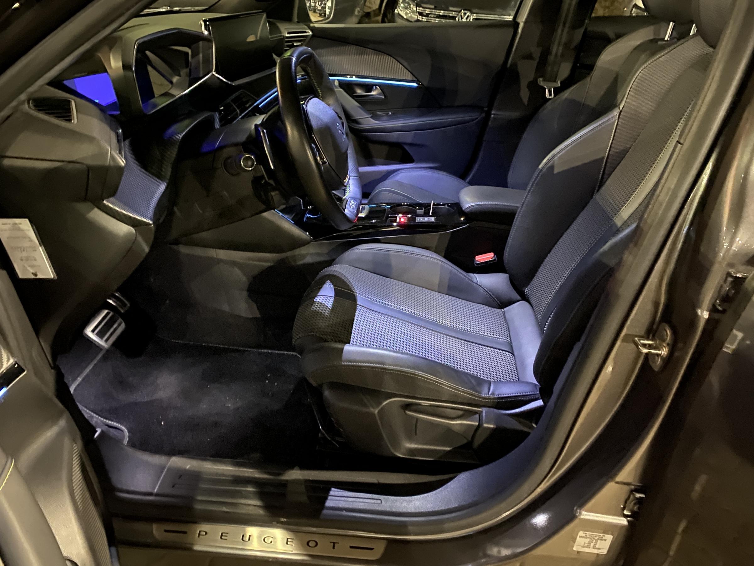 Peugeot 2008, 2020 - pohled č. 9