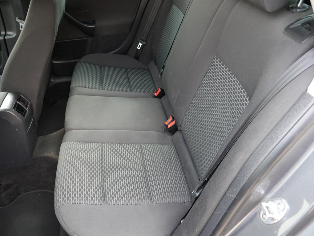 Volkswagen Golf 1.6 TDi  VI