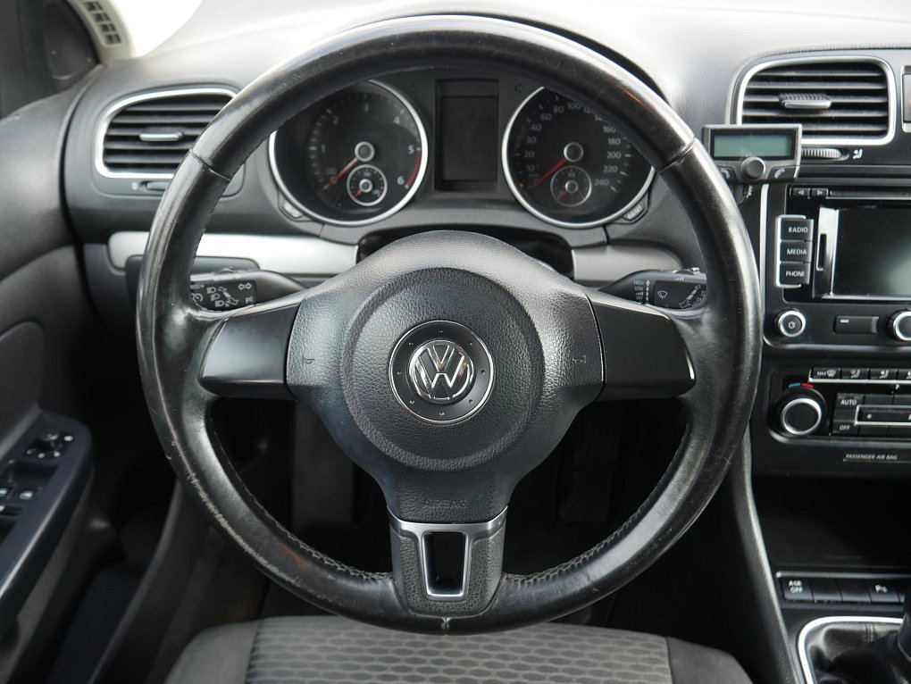 Volkswagen Golf 1.6 TDi  VI